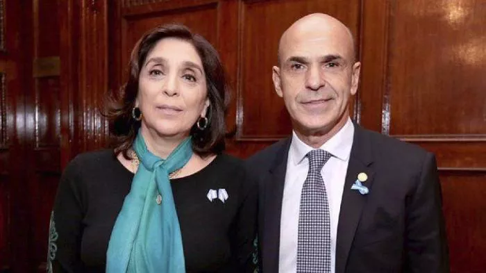 gustavo-arribas-silvia-majdalani