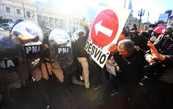 represion-congreso