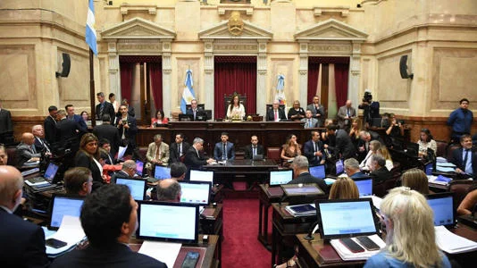 senadores