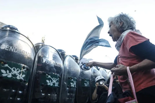 represion-jubilados2