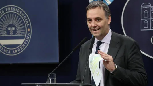 adorni-universidades