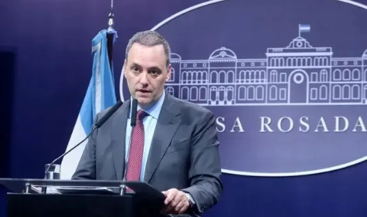 adorni-paritaria-docentes