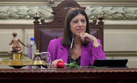 clara-garcia