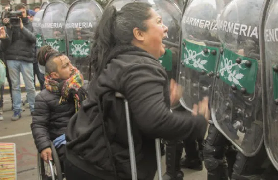 represion-discapacitados