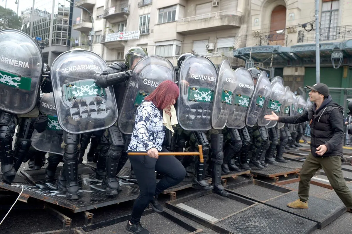 represion5