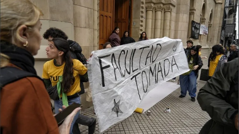 facultad-tomada