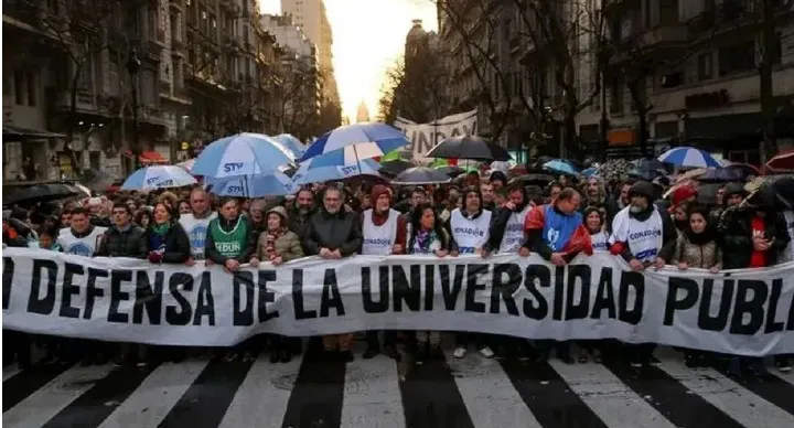 marcha-universidad