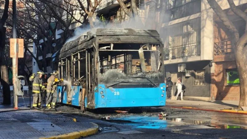colectivo quemado