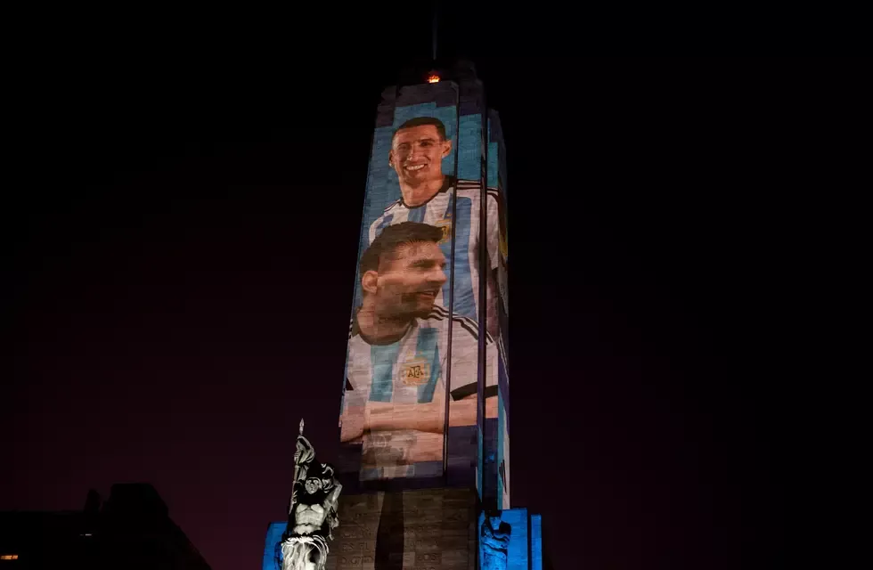 monumento-messi-fideo