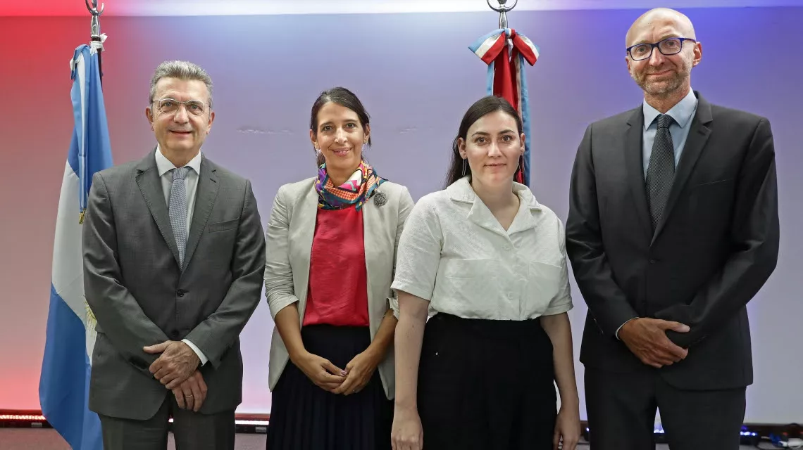 acto-firmamess