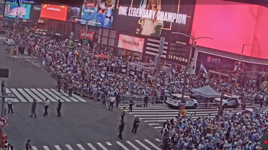 banderazo-times-square-2285972