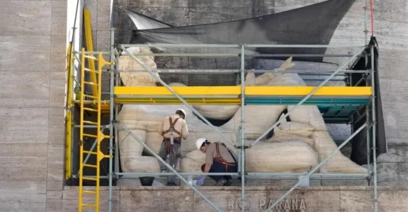 obra-monumento