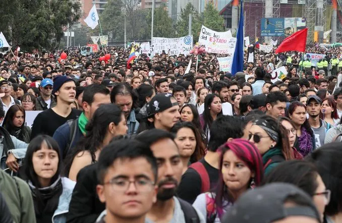 estudiantes-marcha-universidad