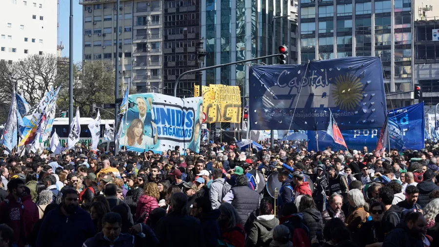 cris-marcha-amenza4