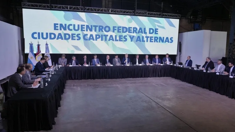 cumbre-intendentes