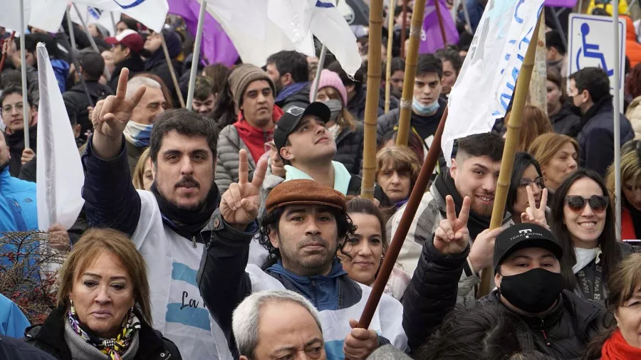 cris-marcha-amenza2