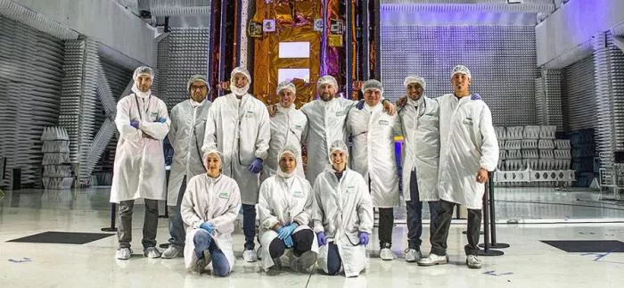 cientificos-satelites