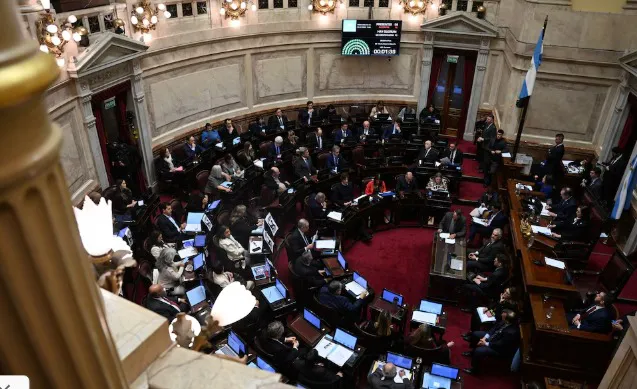 senadores