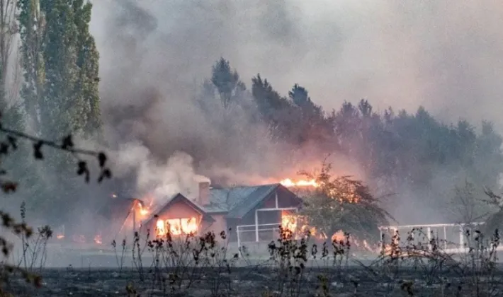 incendio-patagonia-casa