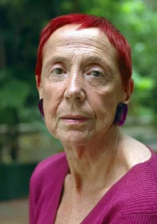 angela-escritora