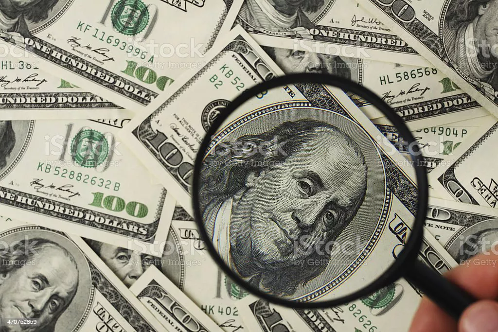 dolares-lupa-afip