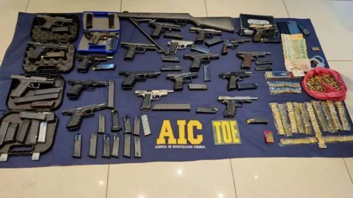 armas-lucho-canterojpg