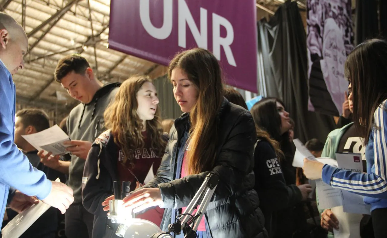 expo-carreras-unr-DEF- (1)