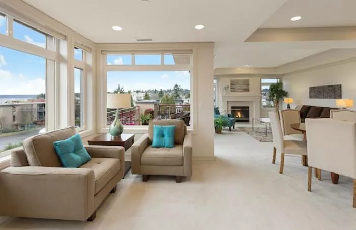 casa-frente-sillones