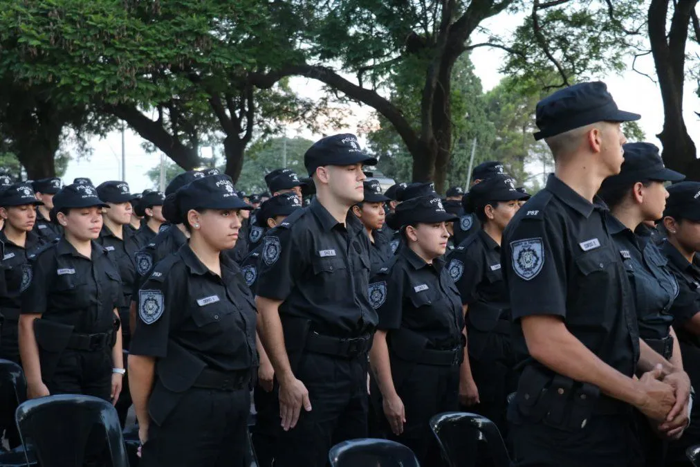 policias