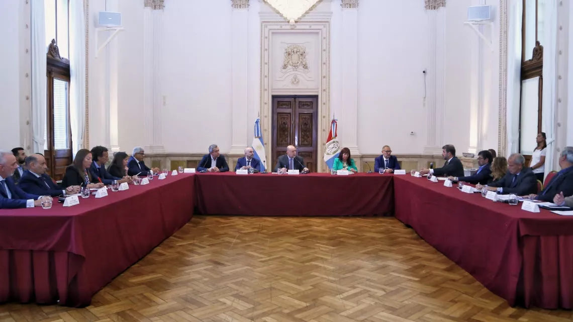 reunion-perotti-seguridad