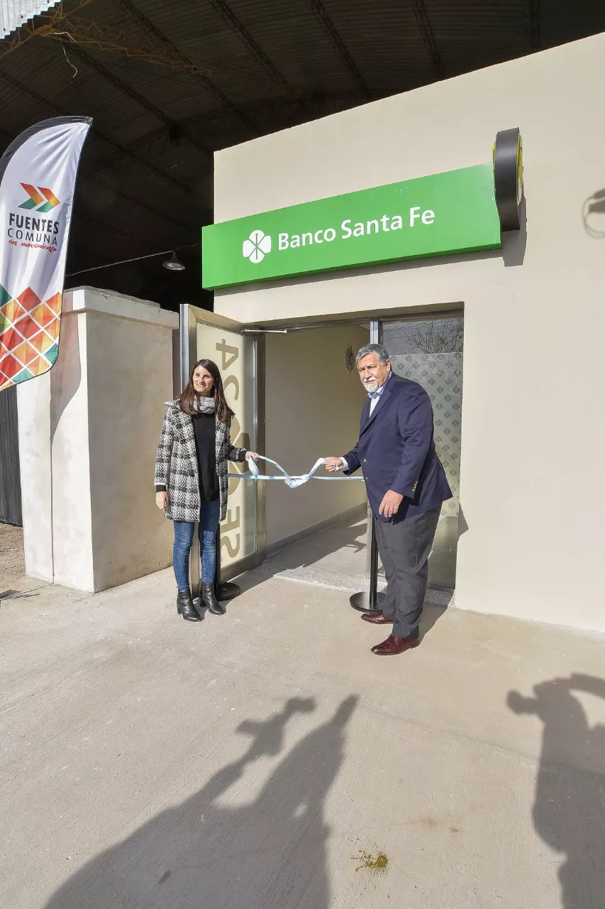 Inauguracion cajero Fuentes