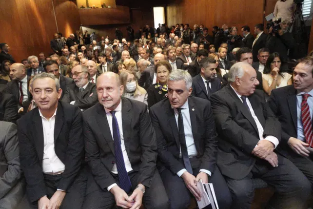 perottijpeg-relcamo-jueces