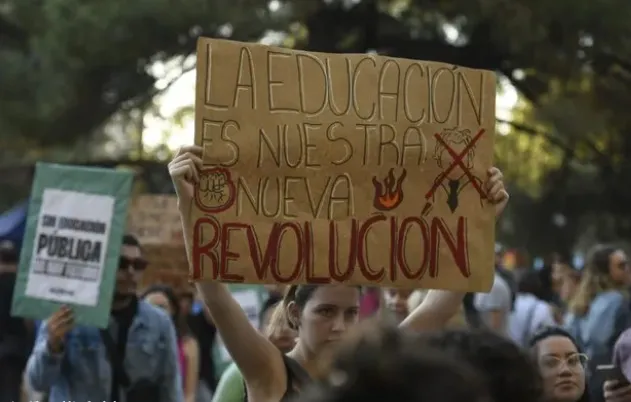 universidades-marcha3